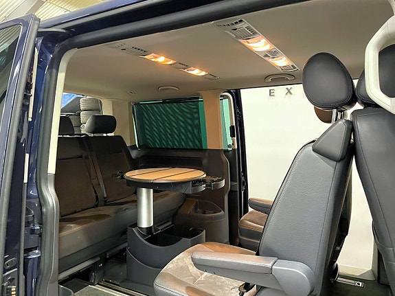 Volkswagen Multivan 9 of 30