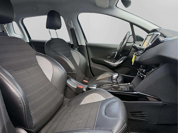 Peugeot 2008 15 of 16