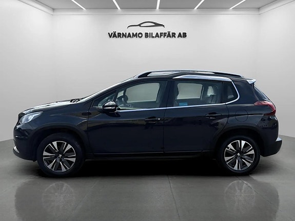 Peugeot 2008 2 of 5