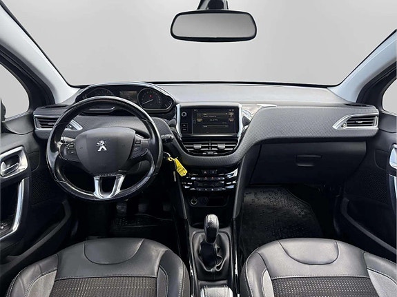 Peugeot 2008 13 of 16