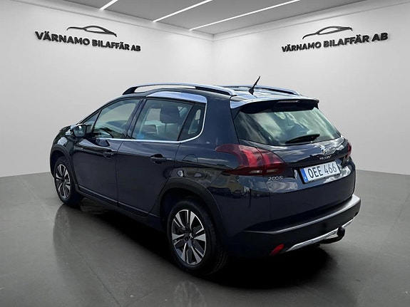 Peugeot 2008 3 of 5