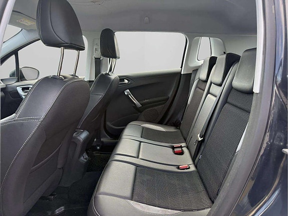Peugeot 2008 12 of 16