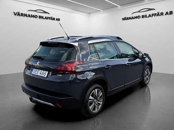 Peugeot 2008 4 of 5