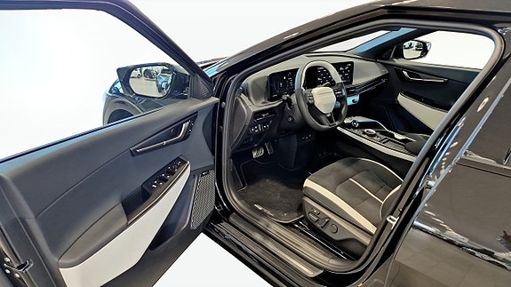 Kia EV6 10 of 12