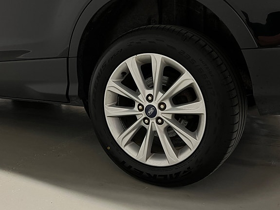 Ford Kuga 10 of 28