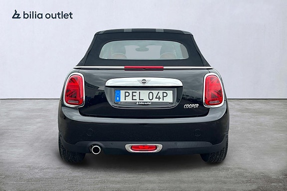 MINI Cooper 5 of 5