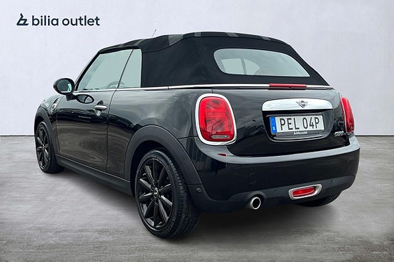 MINI Cooper 4 of 5