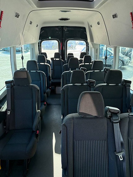 Ford Transit 11 of 12