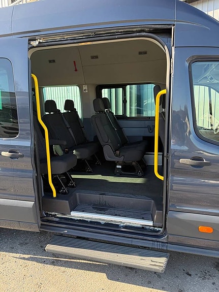 Ford Transit 8 of 12