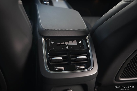 Volvo XC90 19 of 22