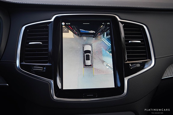Volvo XC90 14 of 22