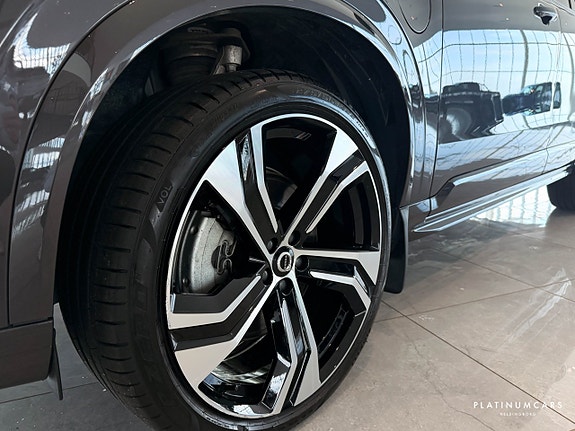 Volvo XC90 22 of 22