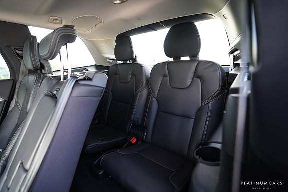 Volvo XC90 10 of 22