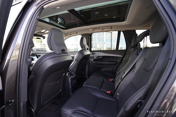Volvo XC90 8 of 22