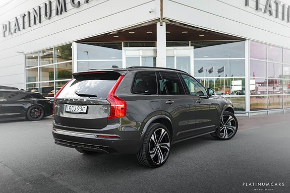 Volvo XC90 2 of 5