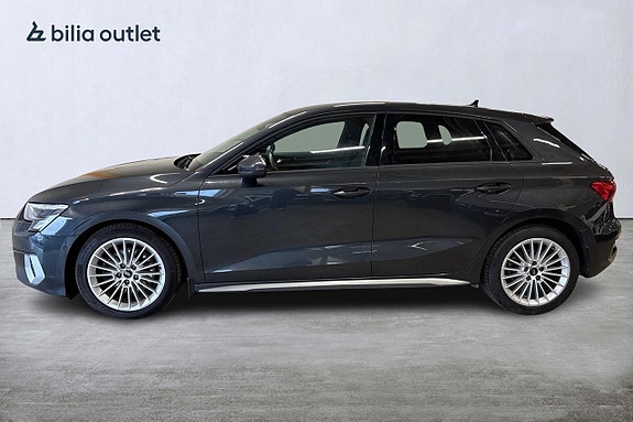Audi A3 4 of 5