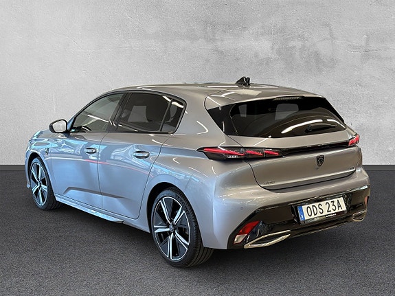 Peugeot 308 3 of 5