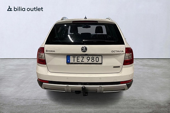 Skoda Octavia Scout 5 of 5