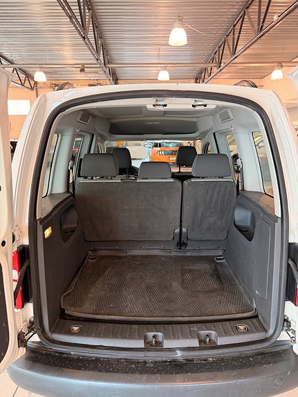 Volkswagen Caddy 12 of 13