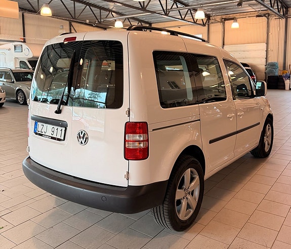 Volkswagen Caddy 3 of 5