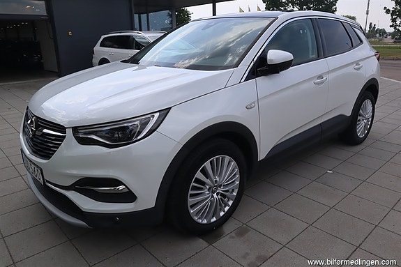 Opel Grandland X 2 of 5