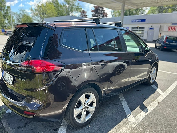 Opel Zafira Tourer 4 of 5