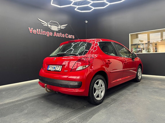 Peugeot 207 3 of 5