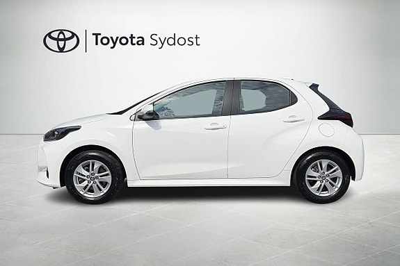 Toyota Yaris 4 of 5