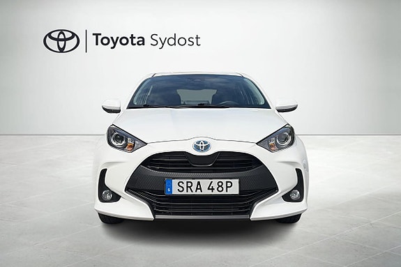 Toyota Yaris 6 of 14
