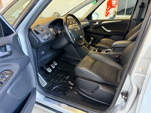 Ford S-MAX 14 of 18