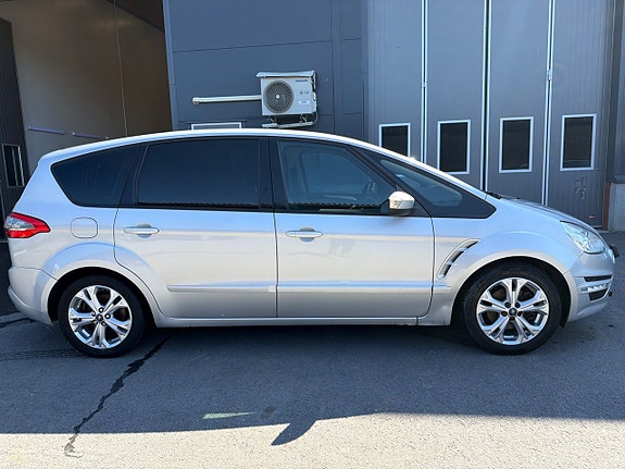 Ford S-MAX 15 of 18