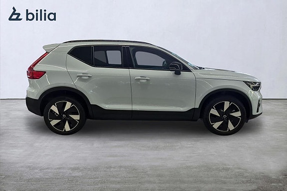 Volvo EX40 20 of 23
