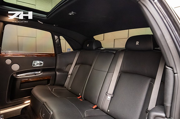 Rolls Royce Ghost 19 of 25
