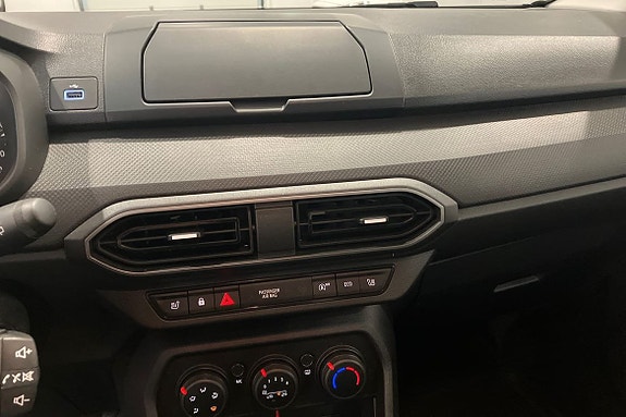 Dacia Sandero 15 of 21