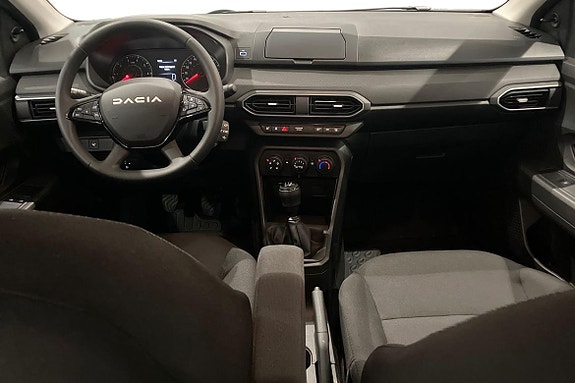 Dacia Sandero 10 of 21
