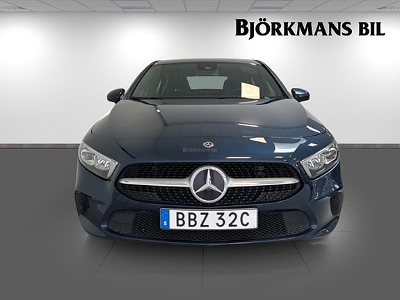 Mercedes-Benz A200 2 of 22