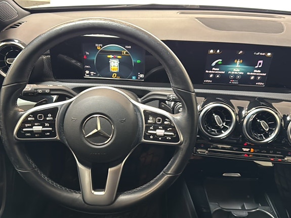 Mercedes-Benz A200 22 of 22