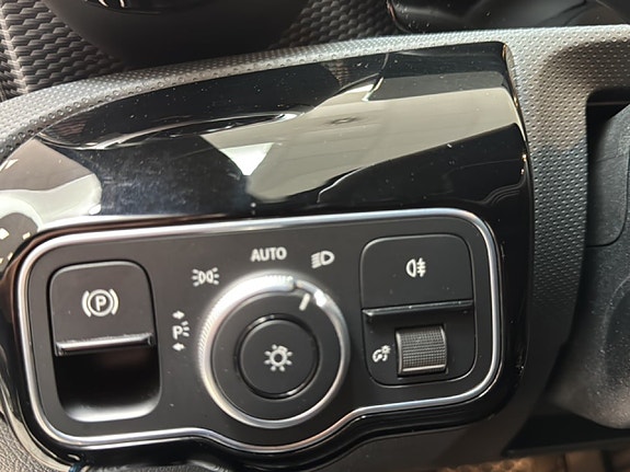 Mercedes-Benz A200 18 of 22
