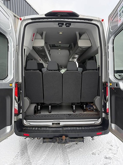 Ford Transit 12 of 12