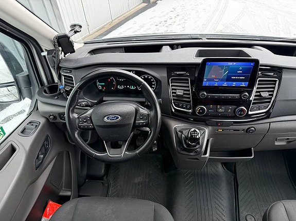 Ford Transit 10 of 12