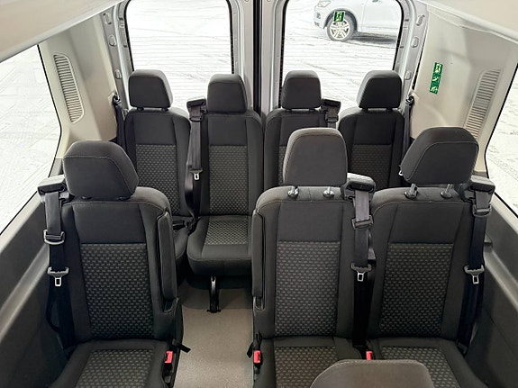 Ford Transit 8 of 12