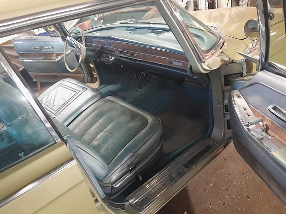 Chrysler Imperial 14 of 16