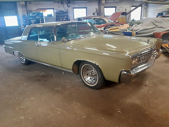 Chrysler Imperial 3 of 16