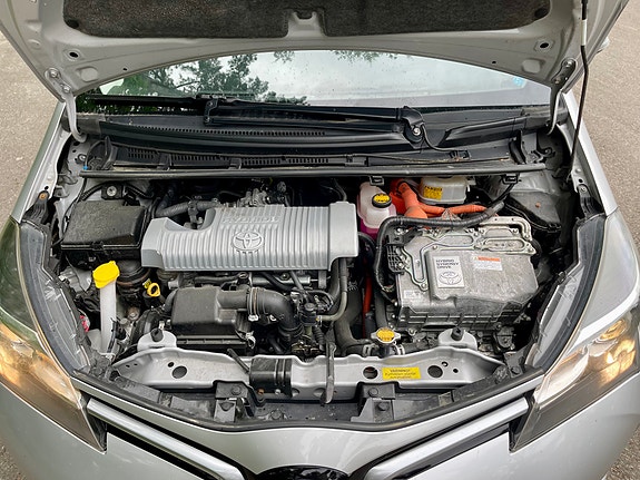 Toyota Yaris 5 of 11