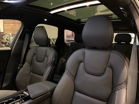 Volvo XC60 14 of 15