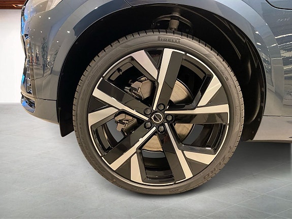 Volvo XC60 9 of 14