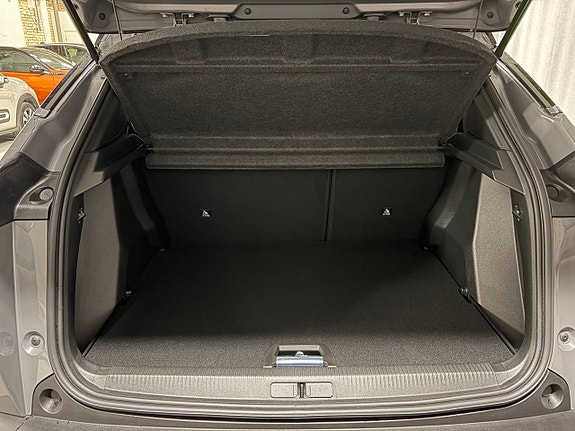 Peugeot 2008 4 of 5