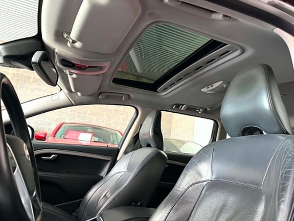 Volvo V70 20 of 26