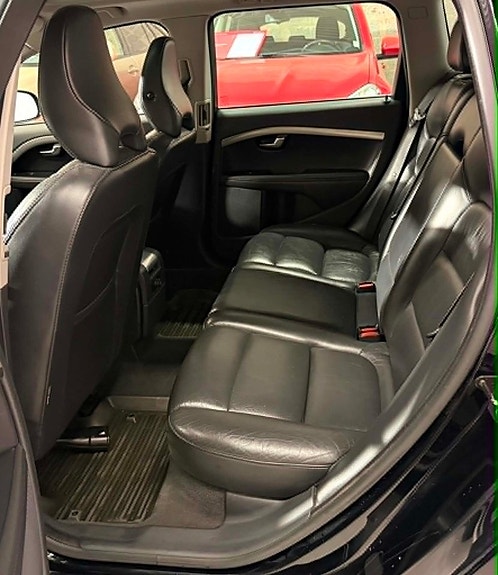 Volvo V70 16 of 26