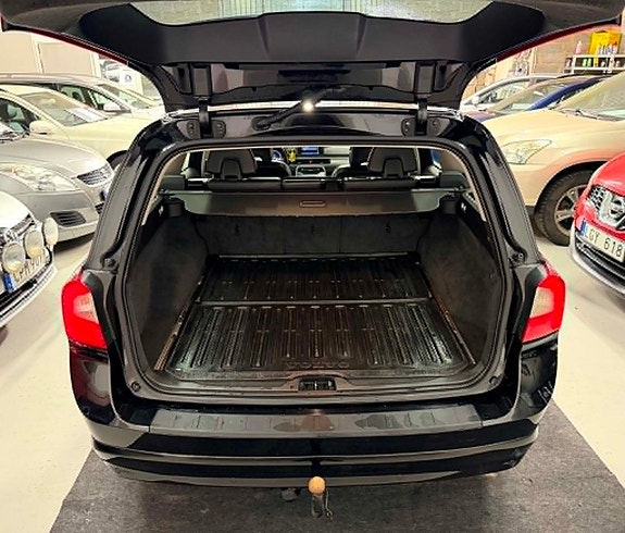 Volvo V70 7 of 26